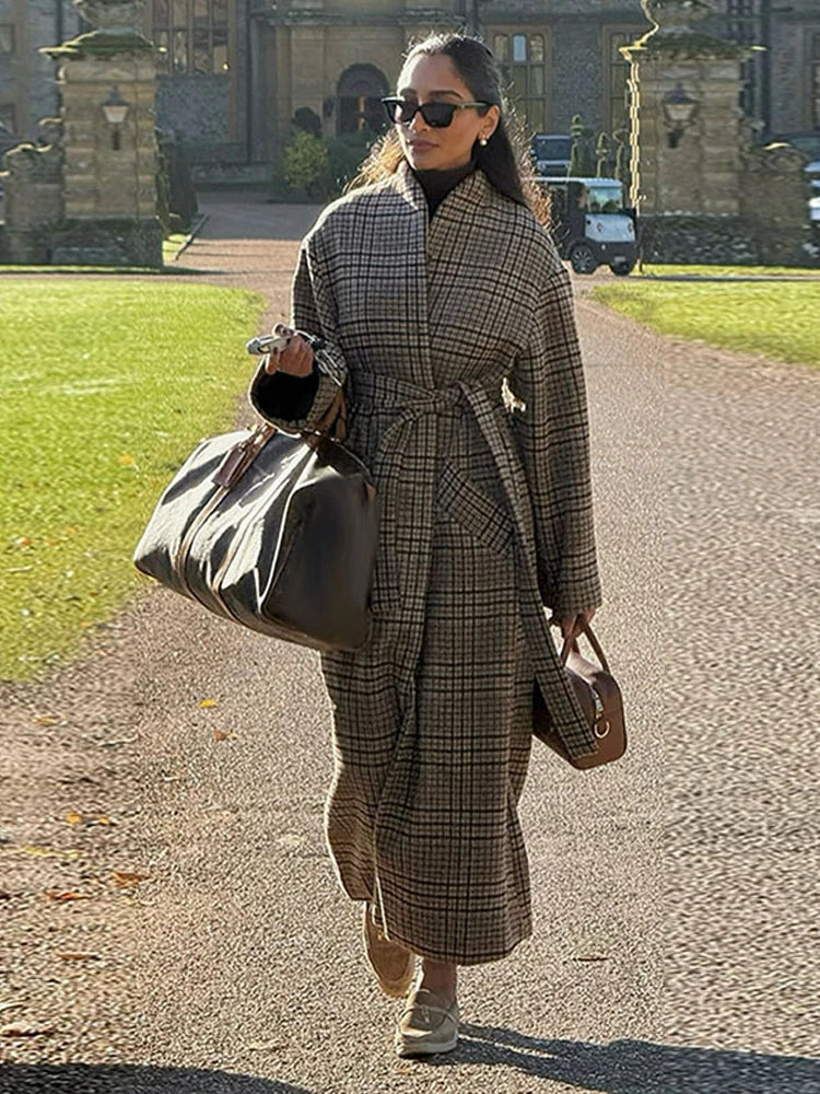 Winter Chic Vintage 2000 Long Coat