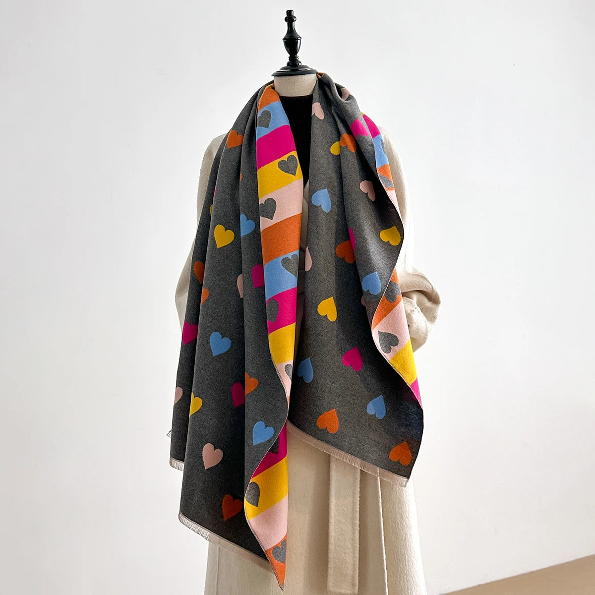 Lunita Retro Heart Scarf Winter